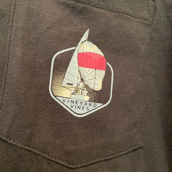 vineyard vines shirt WORN ONCE - Picture 2 of 4